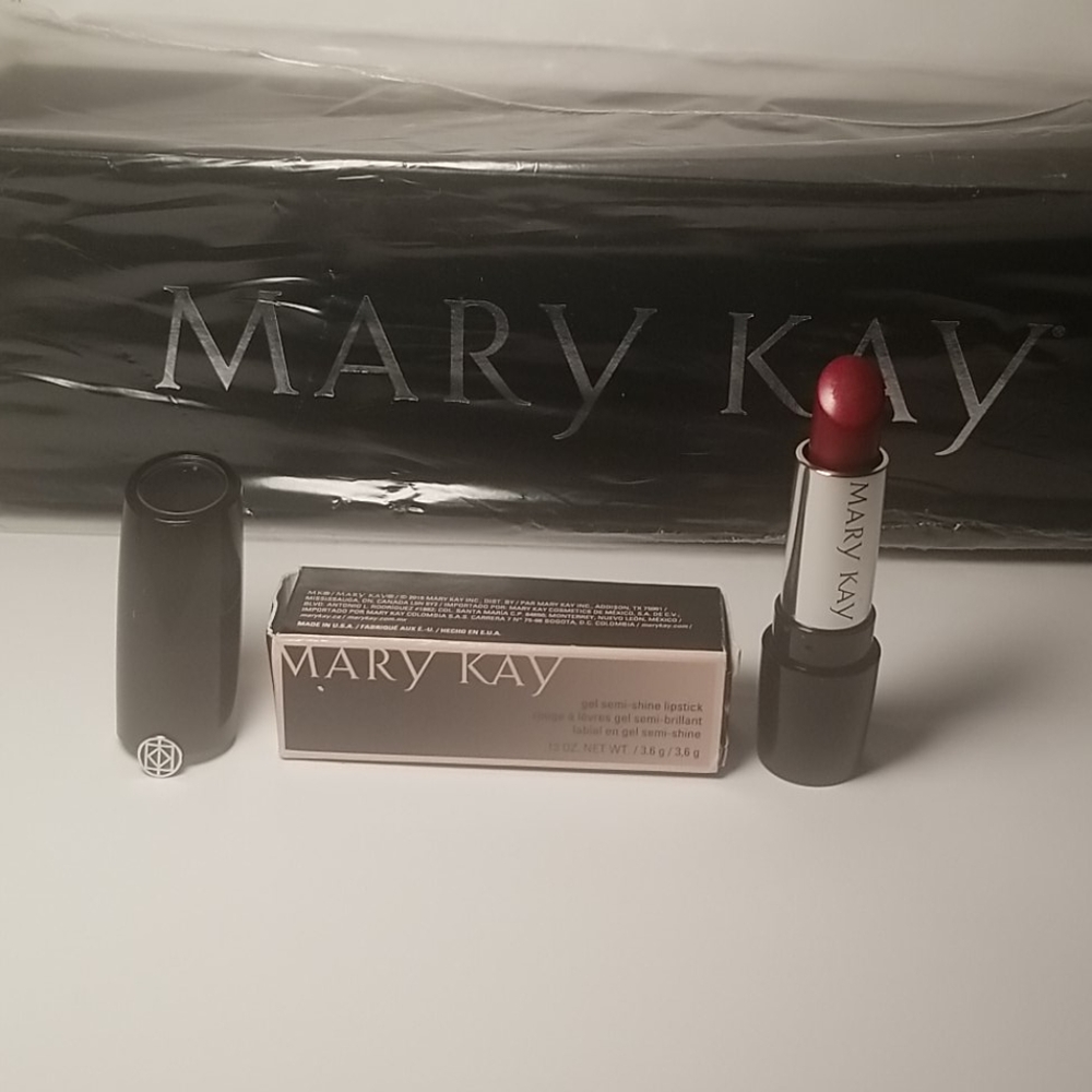 Mary Kay Gel Semi-Shine Lipstick Scarlet Red